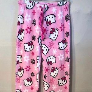 Hello kitty pajamas ‼️IN SEARCH OF‼️